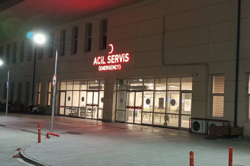 Başakşehir’de 30 Öğrenci Zehirlenme Şüphesiyle Hastaneye Kaldırıldı